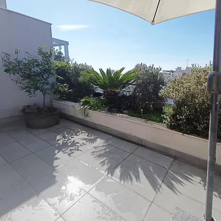Apartment Sea View Znjan *