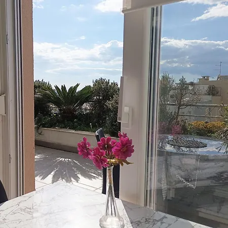 Sea View Znjan Apartamento *